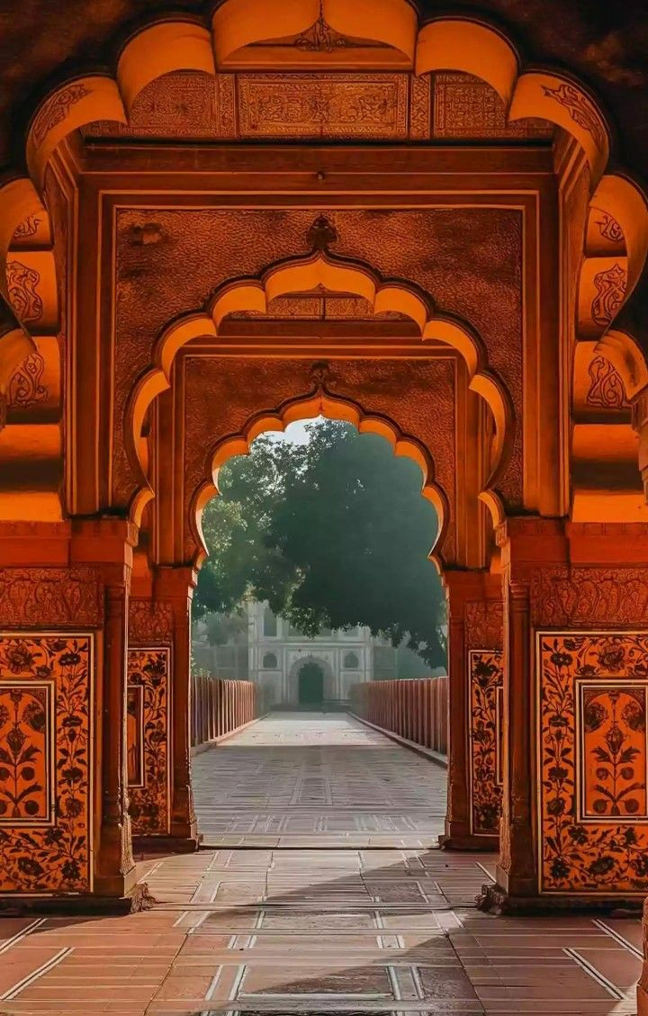 The Iconic Taj Mahal: A Love Story in Marble