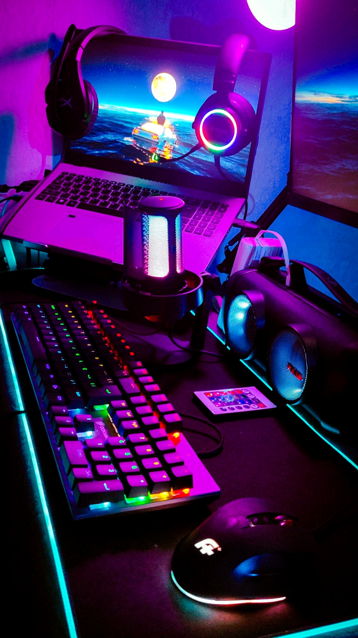 Gamer Setup Inspiration & Unique Photography Gamer Setup Inspiration & Unique Photography