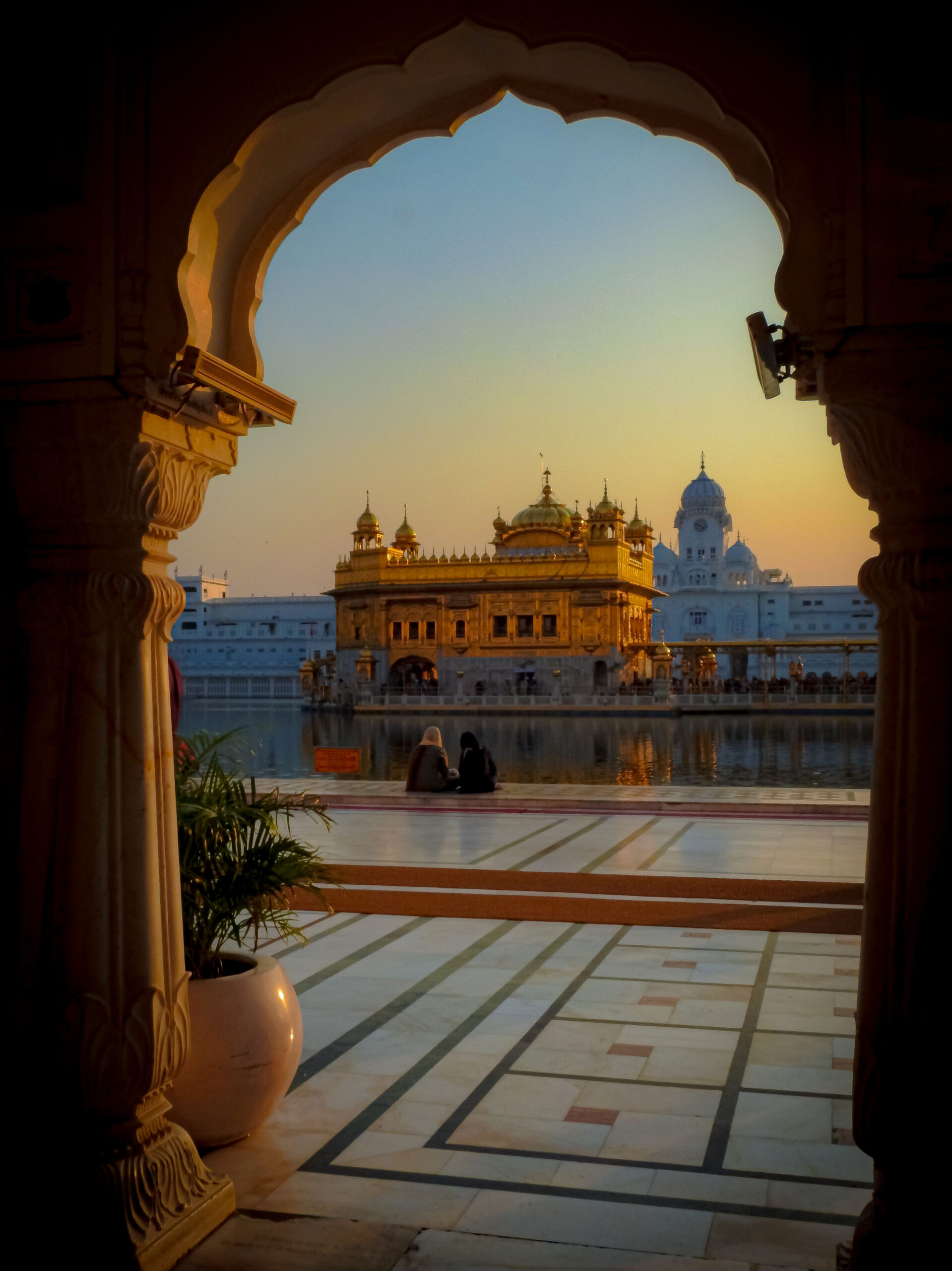 Discover the Majestic Golden Temple Discover the Majestic Golden Temple