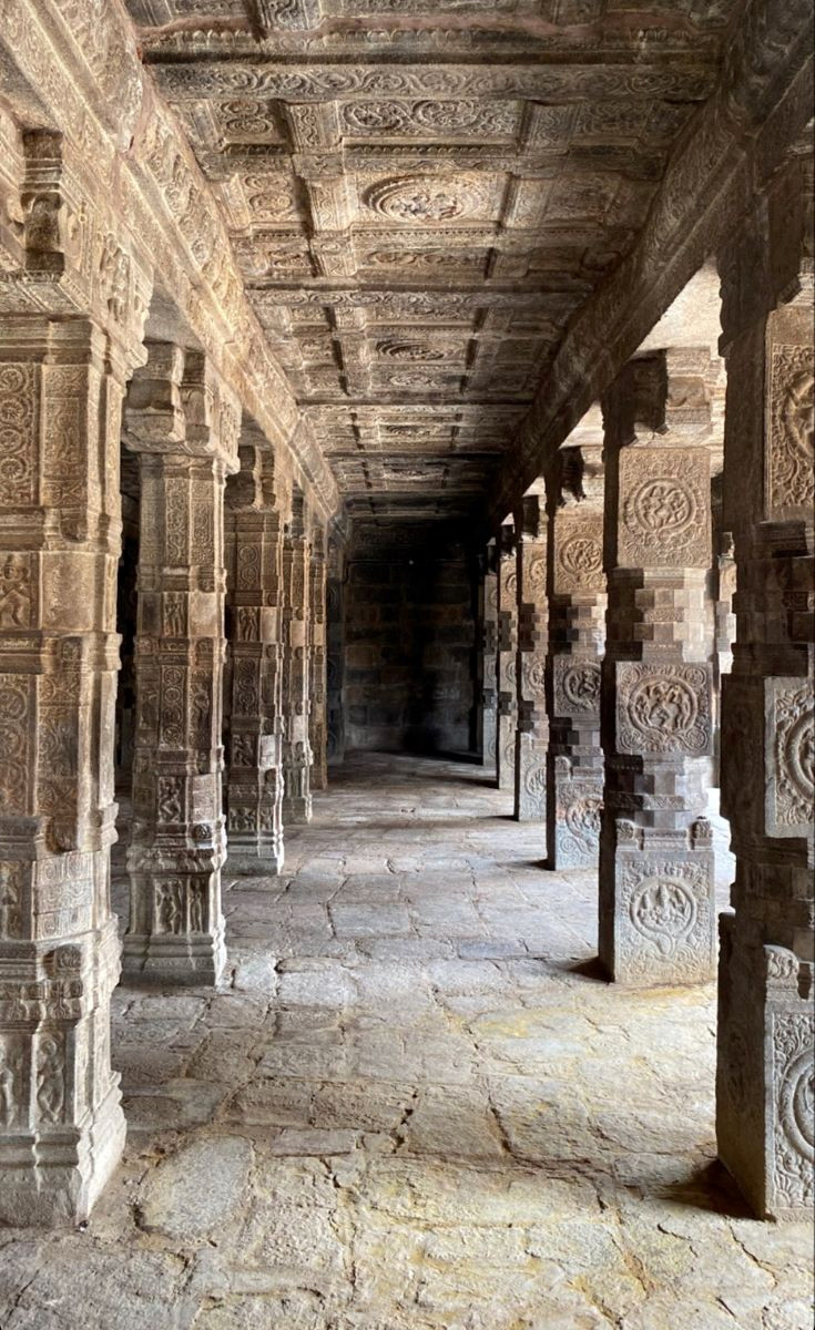 Uncover the Secrets of India’s Ancient Chola Temple Uncover the Secrets of India’s Ancient Chola Temple