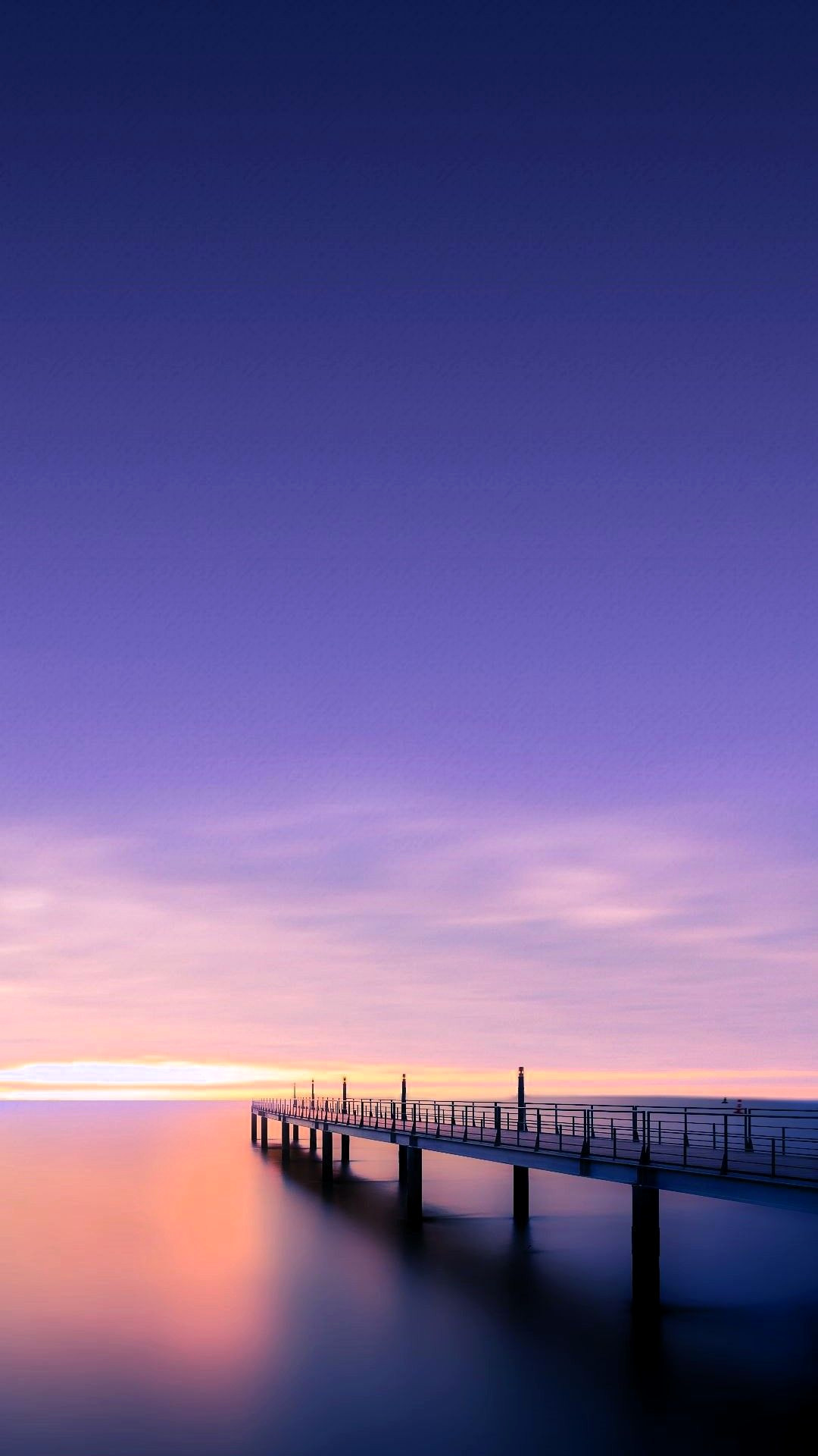 Minimalist Wallpapers for a Simple Look