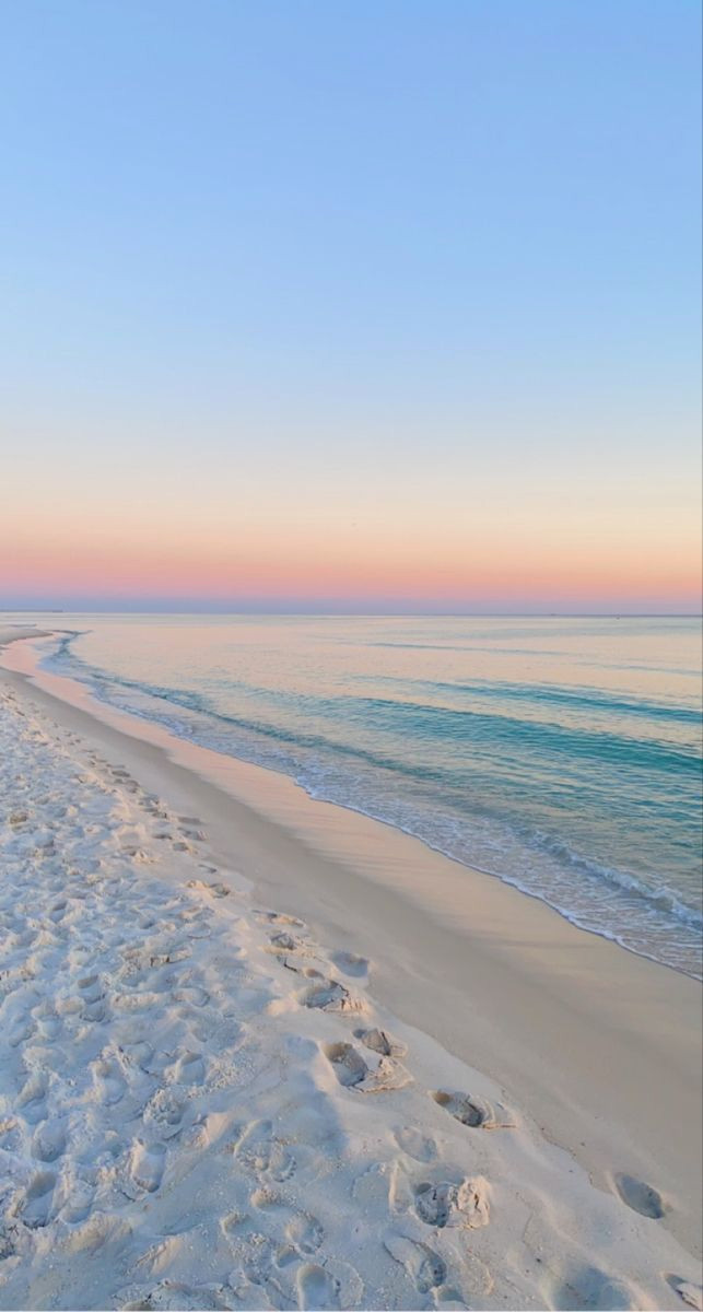 Chappell Roan Wallpapers & Band Posters to Obsess Over Chappell Roan Wallpapers & Band Posters to Obsess Over