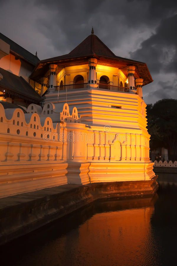 Dusk Falls on Sri Lanka’s Temple of the Tooth Dusk Falls on Sri Lanka’s Temple of the Tooth